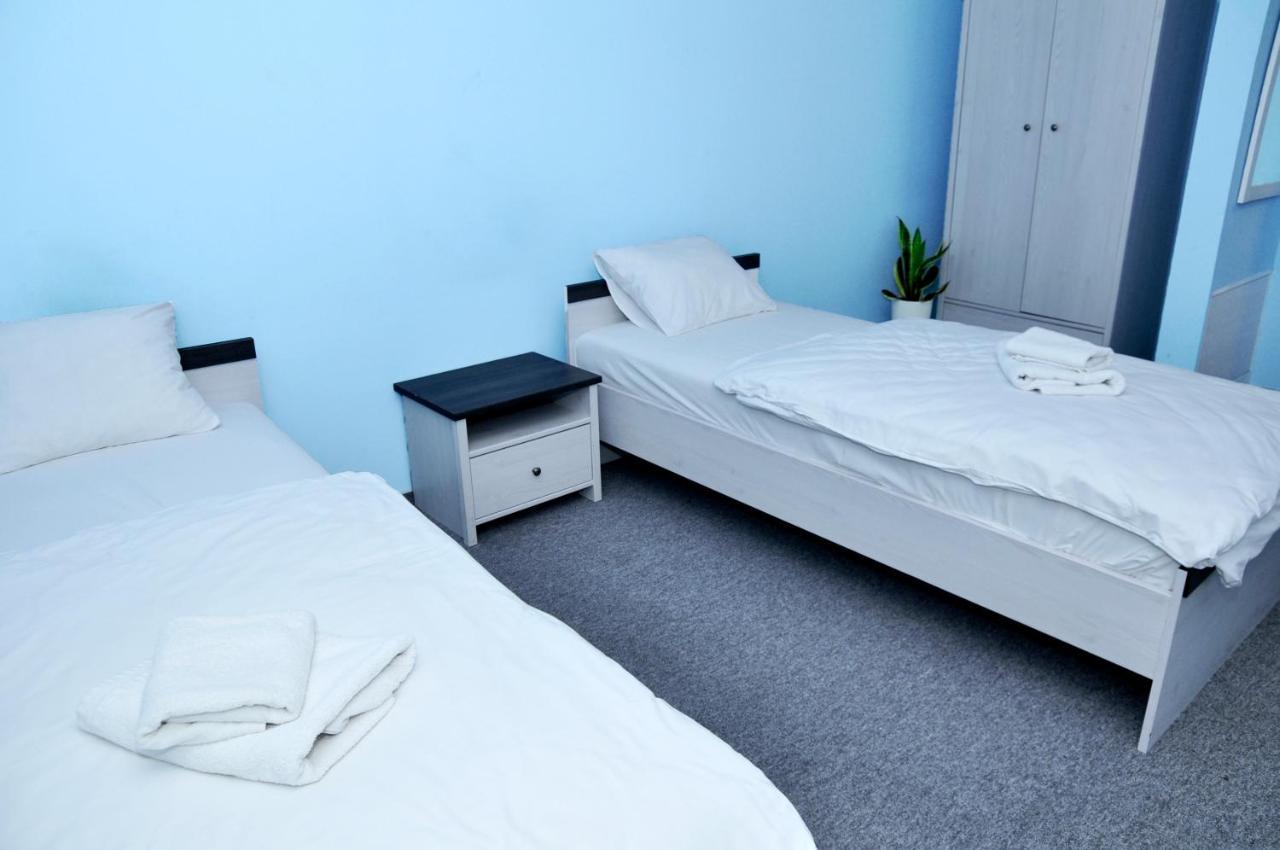 Pokoje, Apartamenty, Restauracja Marcus Оборники Экстерьер фото